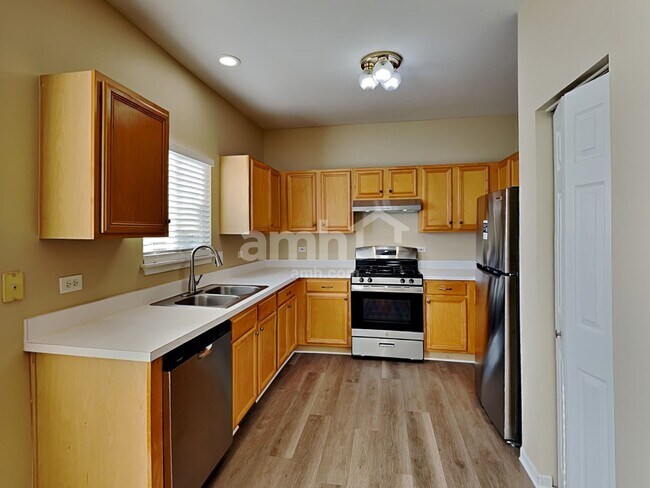 Building Photo - 388 Pheasant Chase Dr