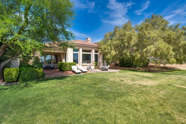 Building Photo - Beautiful Single-Story Residence in Premier Golf Course Community