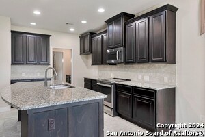 Building Photo - 2882 Coral Sky