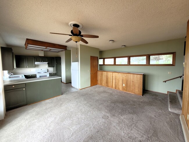 Building Photo - 5507 Haida Way