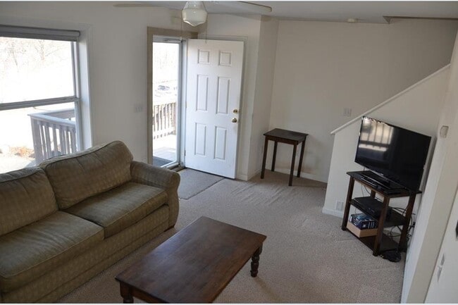 Building Photo - 130 Norfolk St