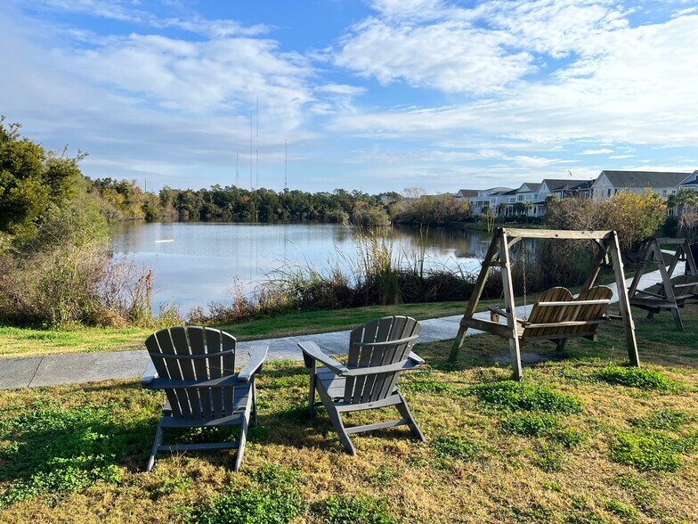 Building Photo - 1207 Appling Dr