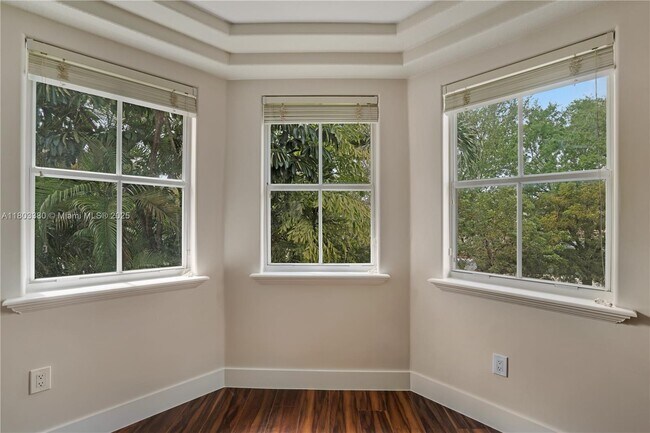 Building Photo - 4882 NW 108th Psge