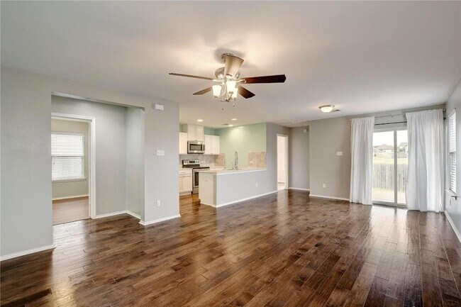 Building Photo - 261 New Bridge Dr