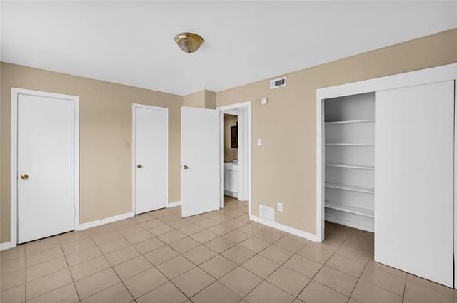 Building Photo - 2800 W Pioneer Dr