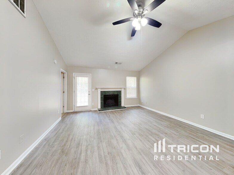 Building Photo - 2340 Amber Hills Way