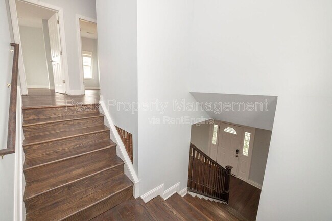 Building Photo - 2615 North Ave