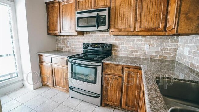 Building Photo - 4144 Greystone Way