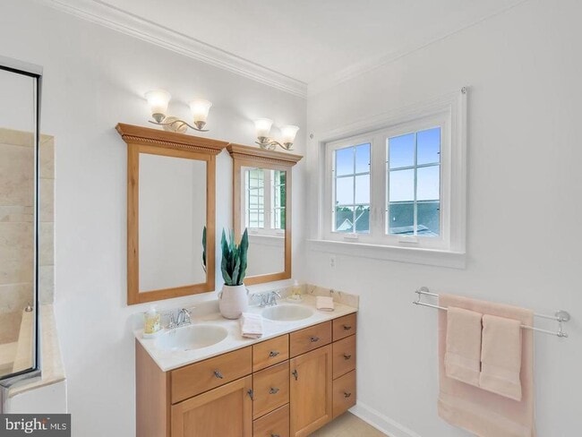 Building Photo - 224 Sundance Ln