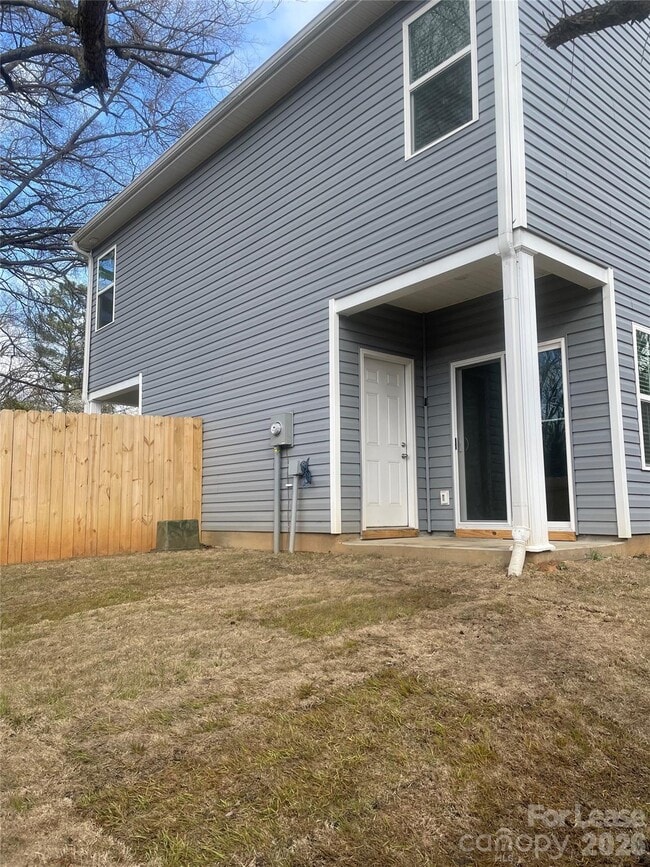 Building Photo - 19505 Meridian St