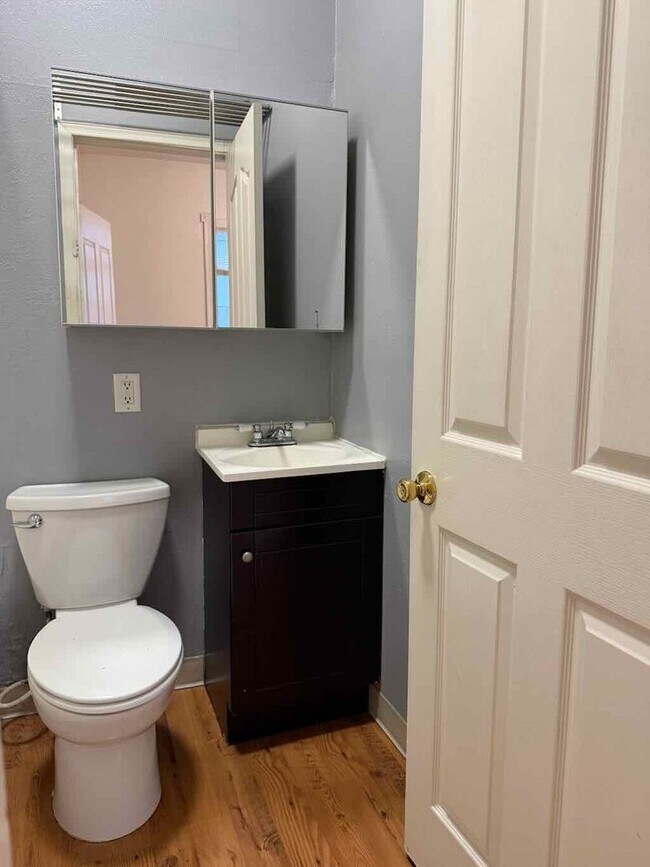 Building Photo - 1823 T St