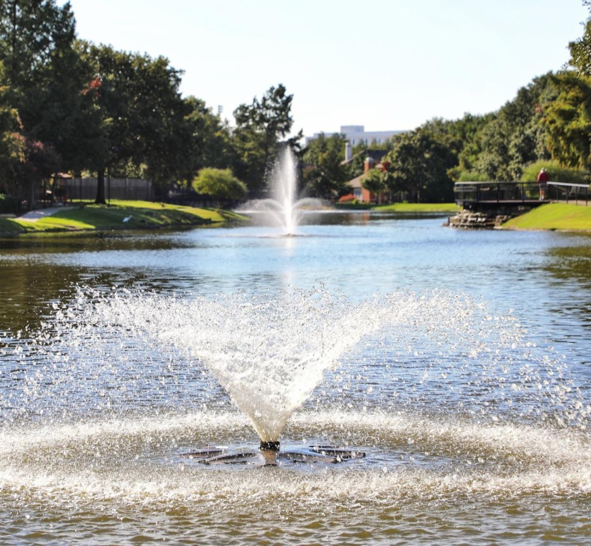 Les Lacs pond & walking path - 3907 Winter Park Ln