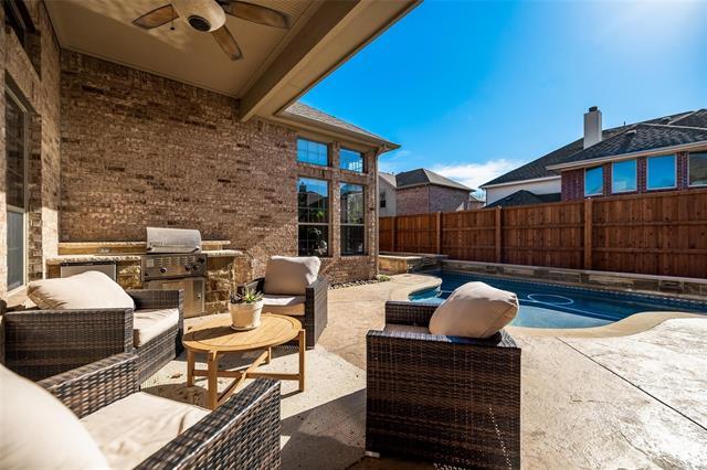 Building Photo - 945 Pheasant Dr
