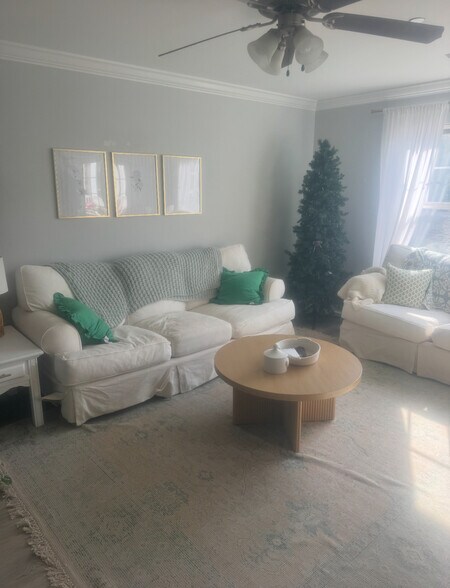 Building Photo - 2008 Millennium Pl