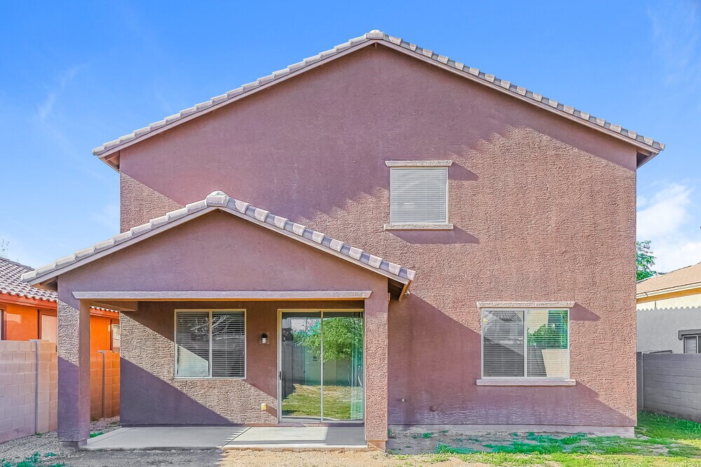 Building Photo - 11050 E Segura Ave