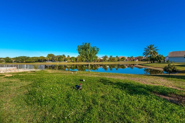 Building Photo - 102 Ibisca Terrace