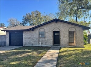 Building Photo - 4602 Dahlia Ln