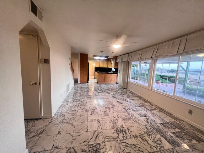 Building Photo - $500 OFF FIRST MONTH'S RENT!!!  BEAUTIFUL TWO LEVEL 3BD/3BA HOME AVAILABLE IN NEWARK, CA !!!!!!