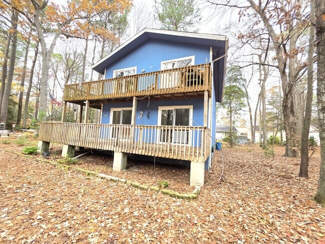 Building Photo - 13 Sailors Way