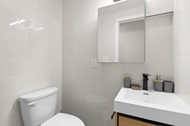 Building Photo - 103 1st Ave