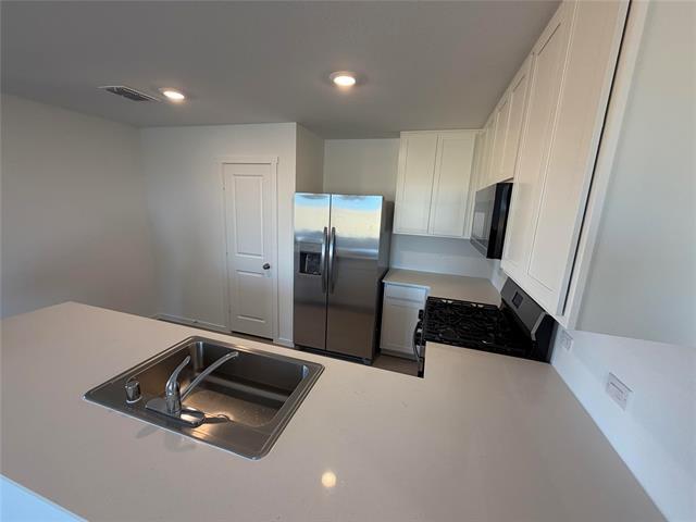 Building Photo - 1384 Amapola Dr