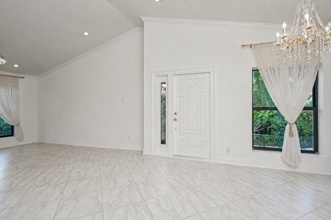 Building Photo - 9708 Erica Ct