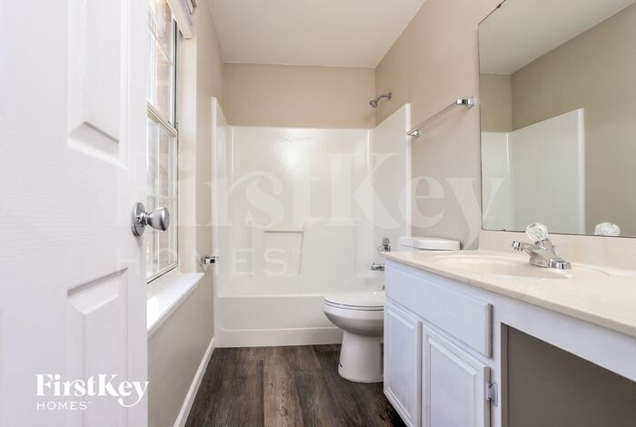 Building Photo - 3862 Gallo Dr