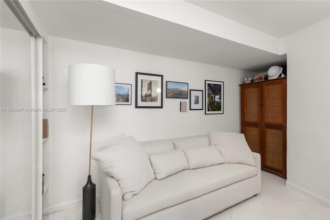 Building Photo - 401 Ocean Dr