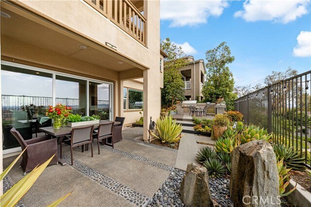 Building Photo - 545 Serrano Summit Dr