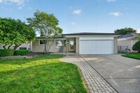 Building Photo - 11223 Hemlock Dr