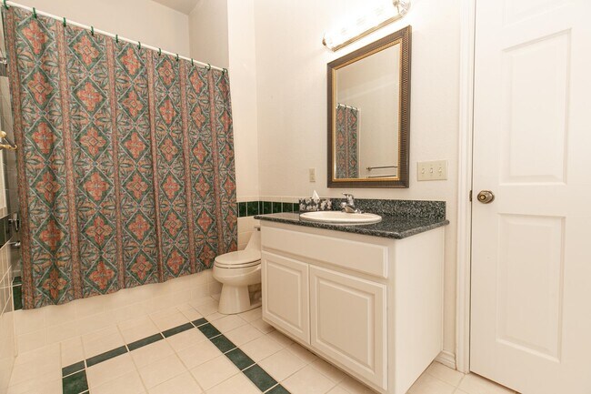 Building Photo - 830 Los Escondidos Rd