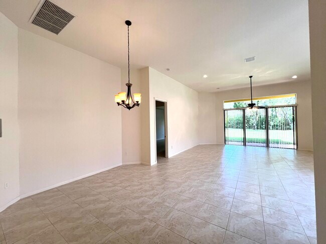 Building Photo - 9774 Isles Cay Dr