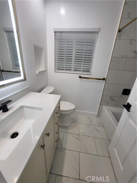 Building Photo - 5942 W 74th St