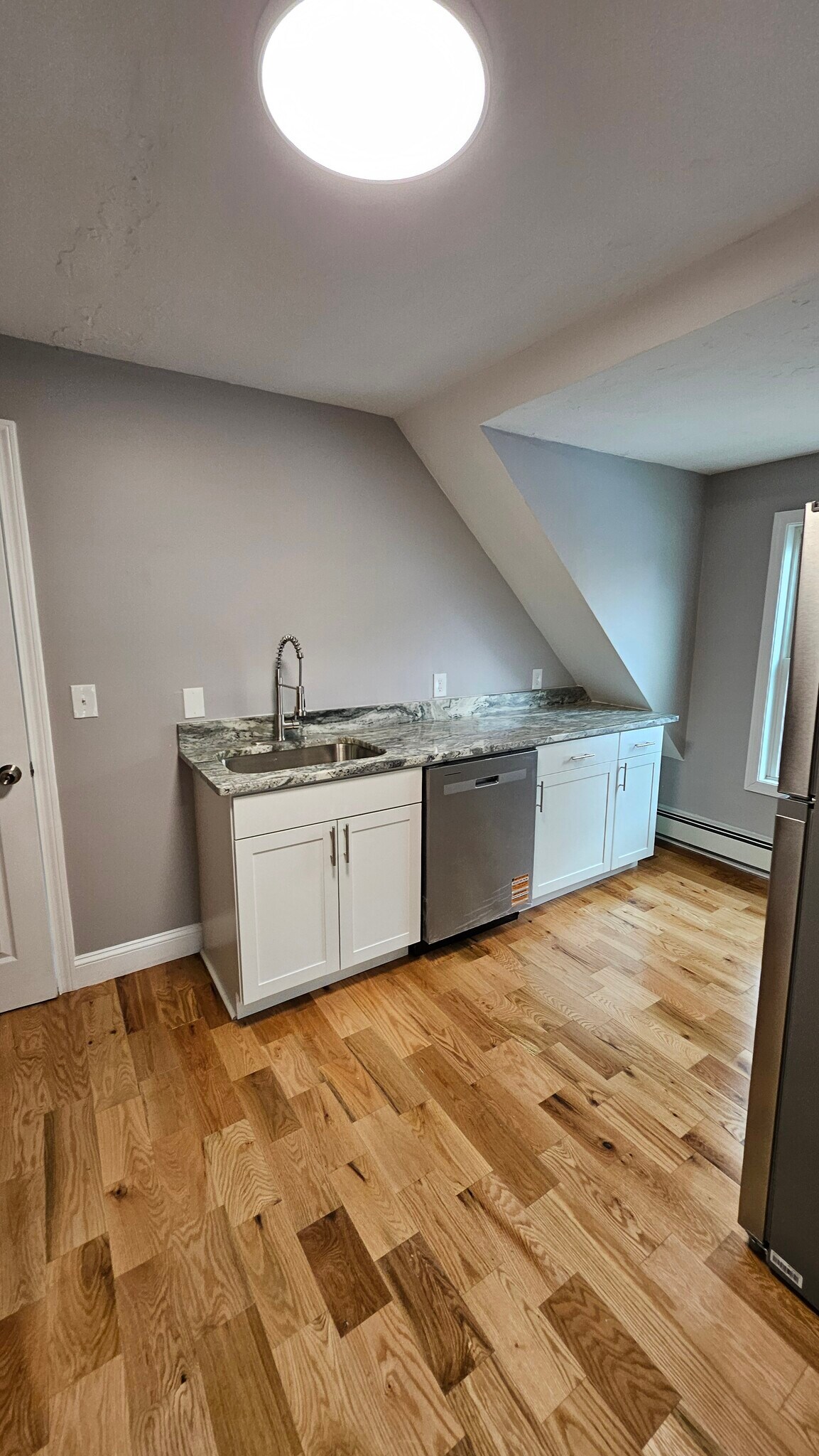 Building Photo - 44 3rd St