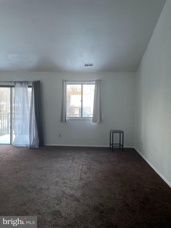 Building Photo - 806B Cypress Point Cir