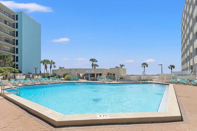 Building Photo - 8817 S Thomas Dr