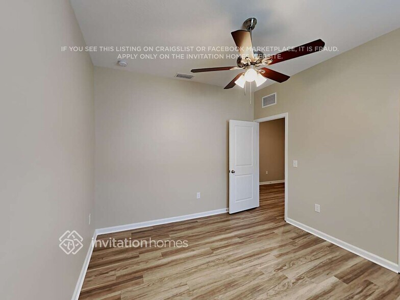 Building Photo - 3933 Spruce Creek Dr