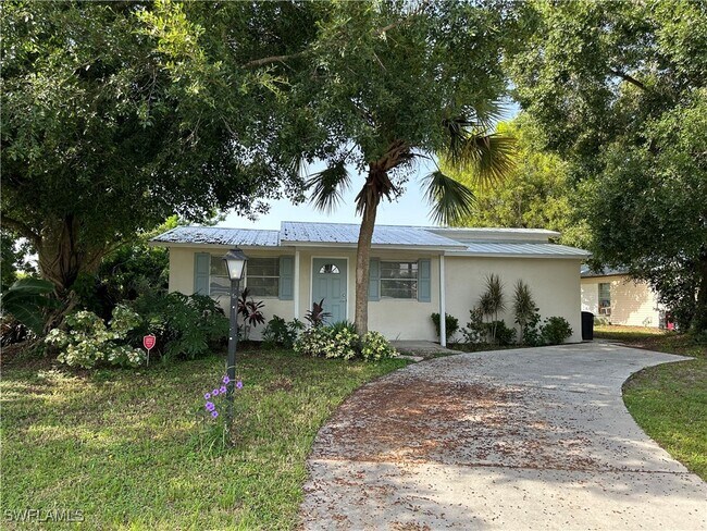 Primary Photo - 1125 Gifford Ave S