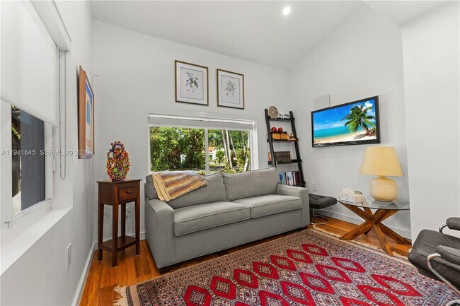 Building Photo - 70 NE 97th St