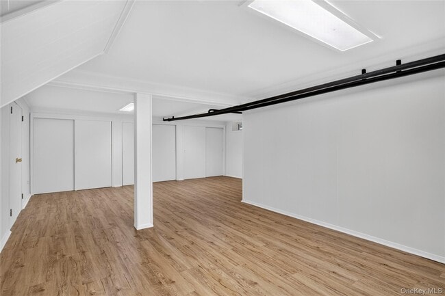 Building Photo - 20 Earle Pl