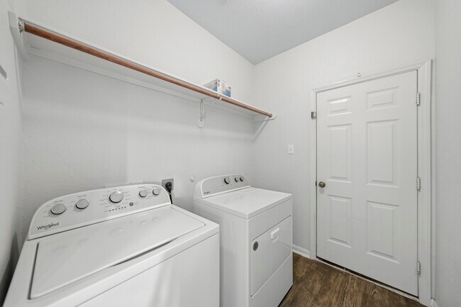 Building Photo - 3039 Orange St