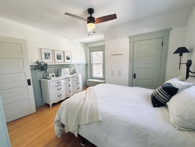 Building Photo - Charming 3bed 1.5bath Home in Saint Paul