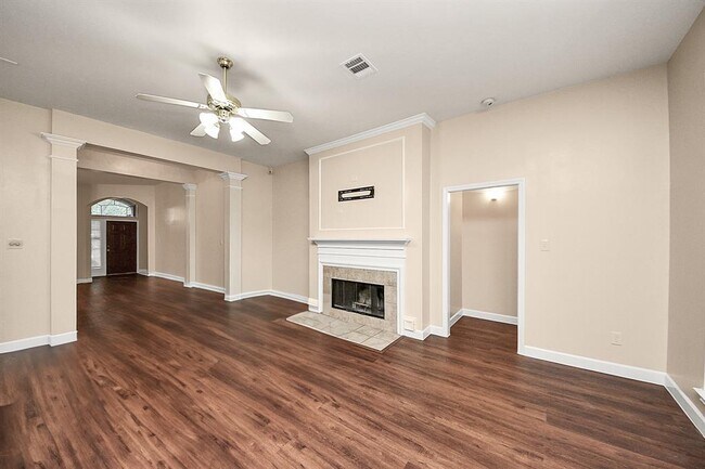 Building Photo - 4807 Taylor Lake Ct