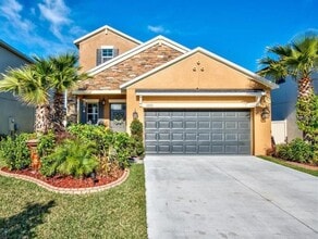 Building Photo - 1555 Ludington Ave