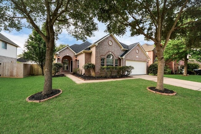 Building Photo - 22035 Emerald Run Ln