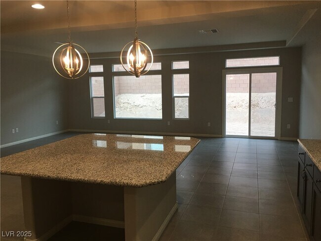 Building Photo - 9857 Mercer Ests Ct