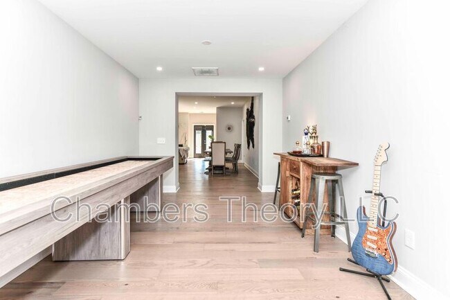 Building Photo - 3601 Keota St