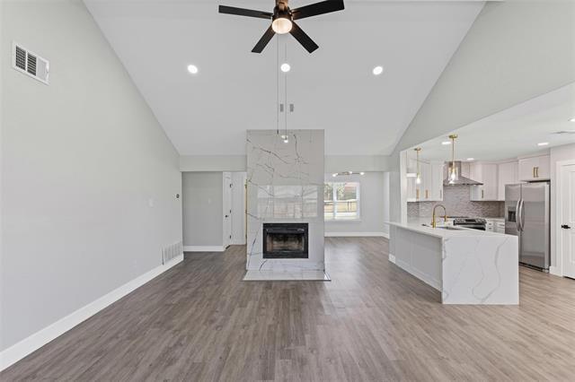 Building Photo - 409 Tucson Ct