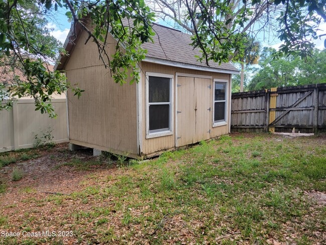 Building Photo - 950 Nixon Cir NE