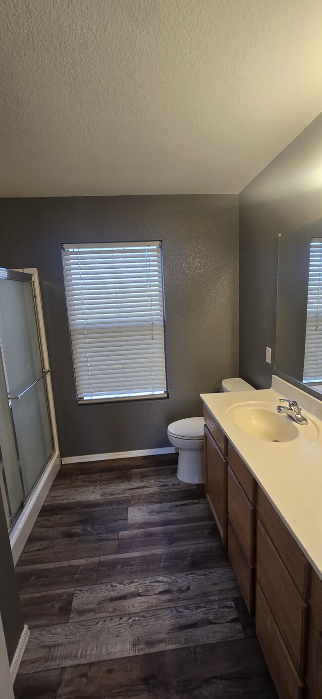 Building Photo - 3256 S Chaparral Rd